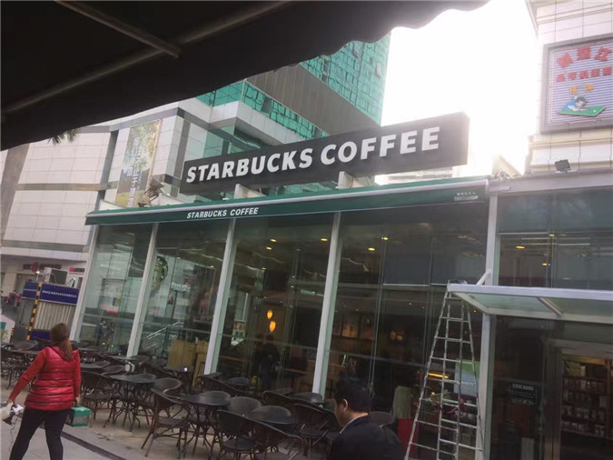 電動伸縮、和手搖伸縮