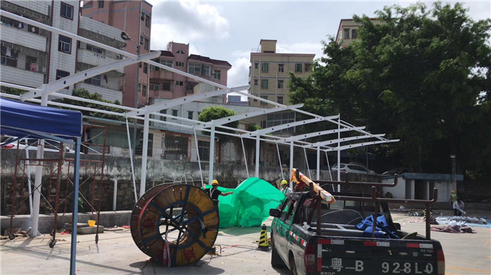 遮雨棚、遮陽棚